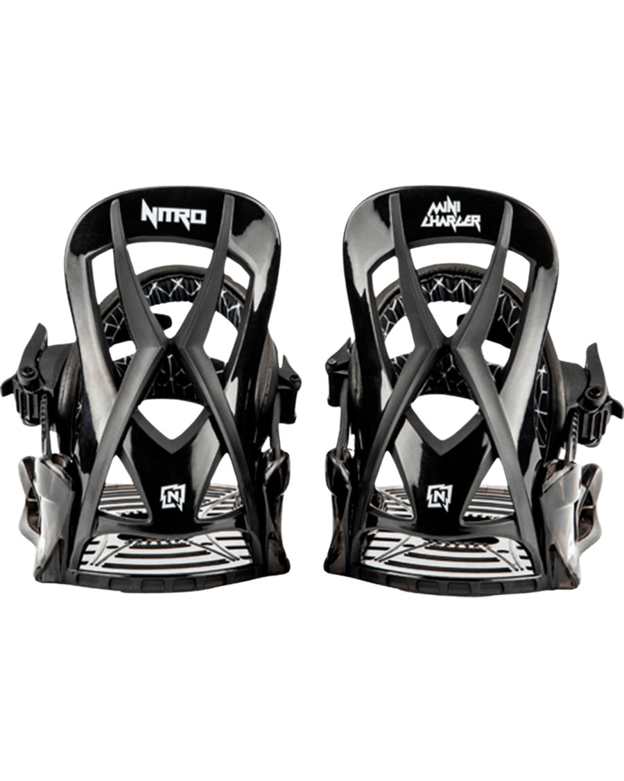 Created specifically to allow the little rippers to do it themselves, while offering the technologies and fit to progress with confidence, allowing kid´s of all levels an easy way to figure this whole snowboarding thing out.