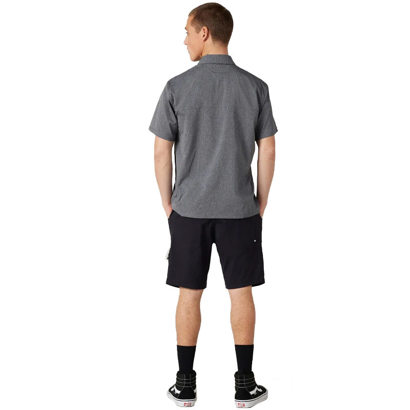 686 Everywhere Hybrid Relaxed Short Black