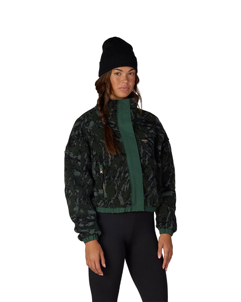 686 Women's Outpost Sherpa Jacket Moss Green Scratch Camo 2027