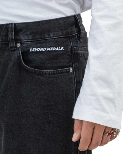 Beyond Medals Loose Jeans Black