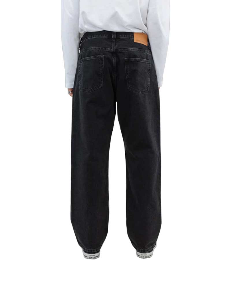 Beyond Medals Loose Jeans Black