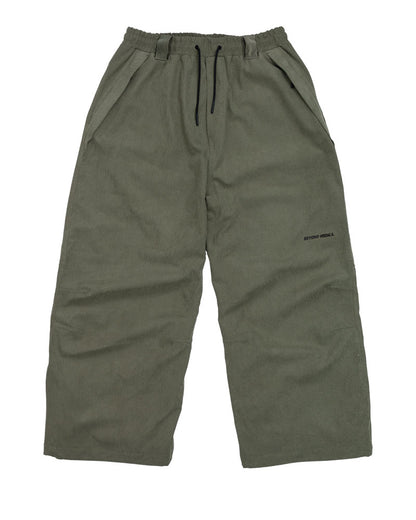 Beyond Medals Park Pants Cord 2L Green 2027