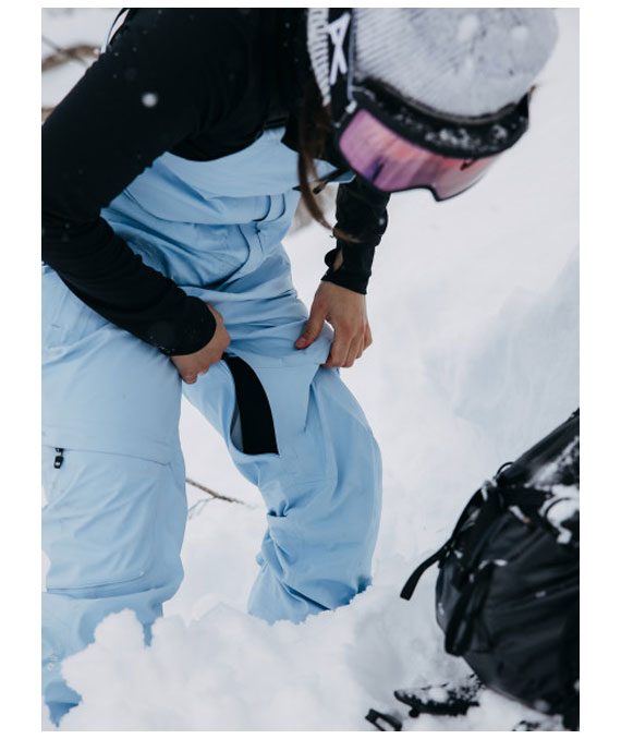 Burton Women's [ak] Kimmy Gore-Tex 3L Stretch Bib Pant Moonrise 2024