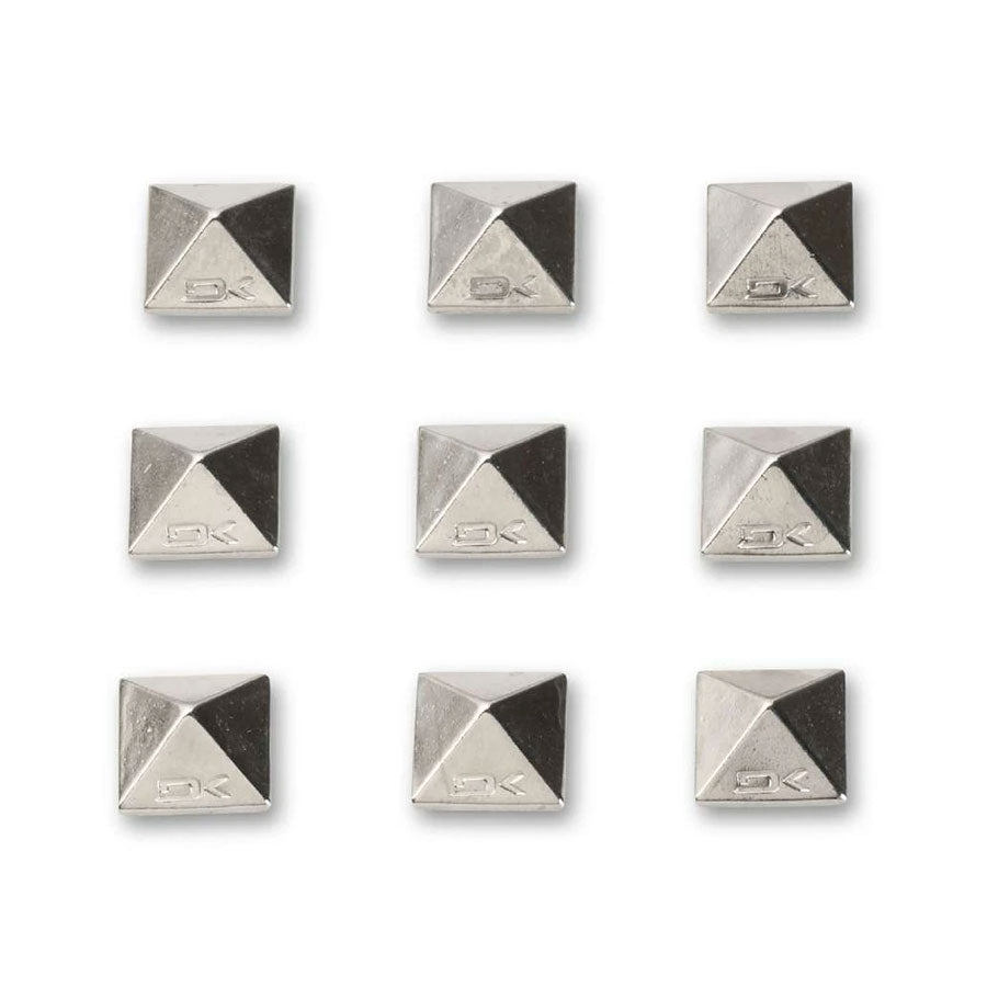 Dakine Pyramid Studs Chrome