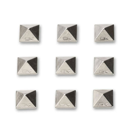 Dakine Pyramid Studs Chrome