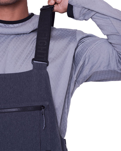 Fashionable function for when you’re on the fall line. Tech, comfort, and style, all in a classic fit pair of bibs.