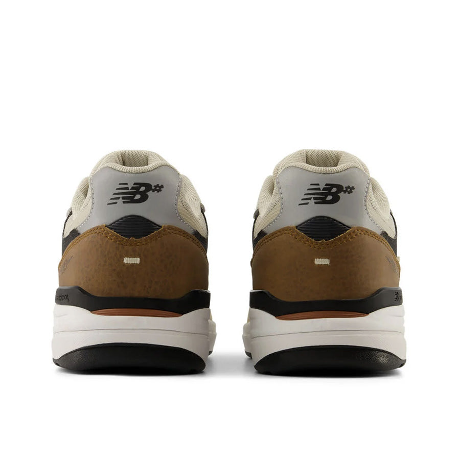 New Balance 933 Reynolds Shoe Sea Salt/Brown