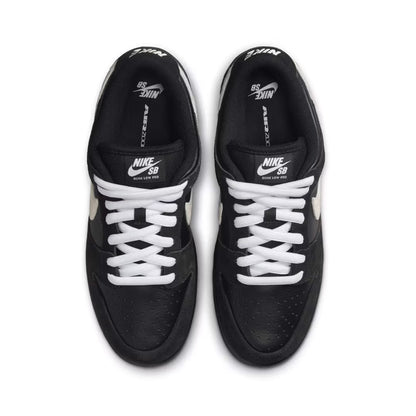 Nike SB Dunk Low Pro Shoe Black/White-Black-Gum Light Brown