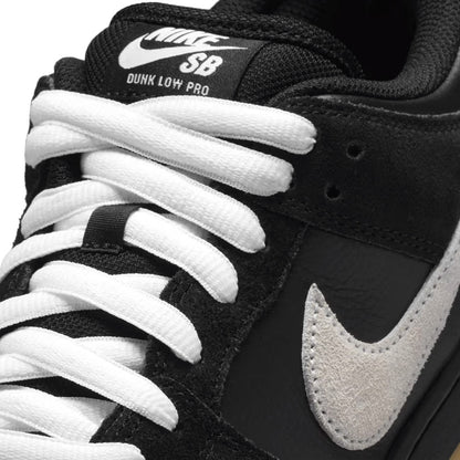 Nike SB Dunk Low Pro Shoe Black/White-Black-Gum Light Brown