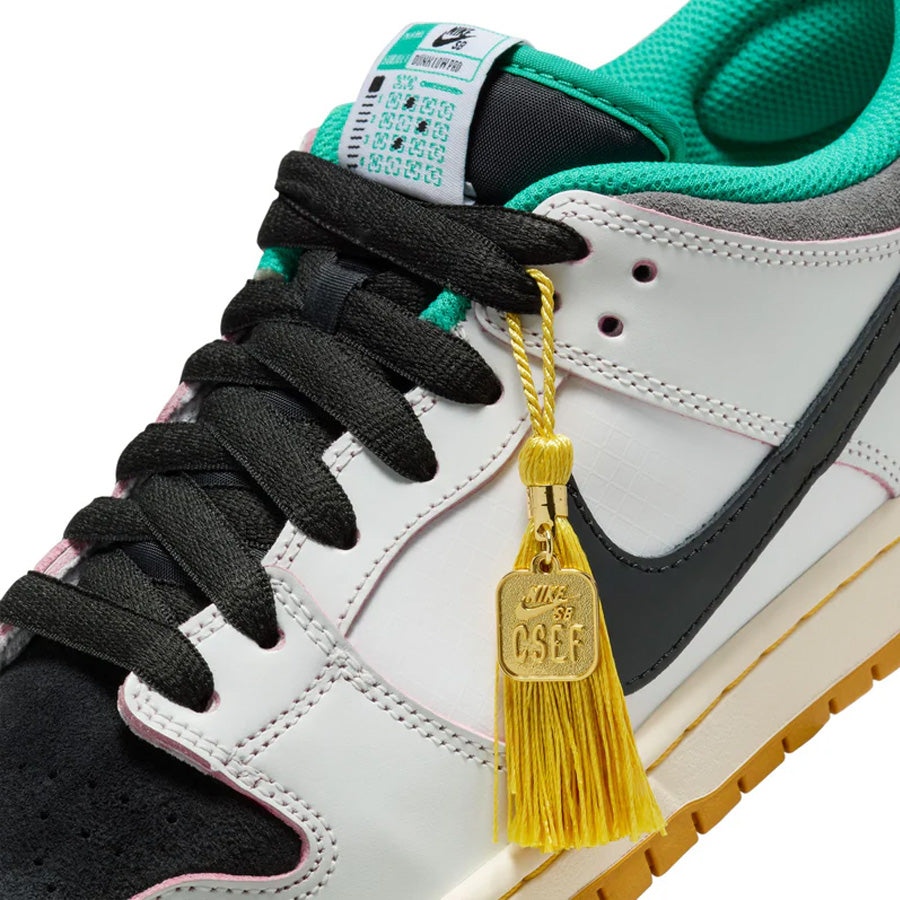 Nike SB Dunk Low Pro - Summit White/Black-White-Iron Grey