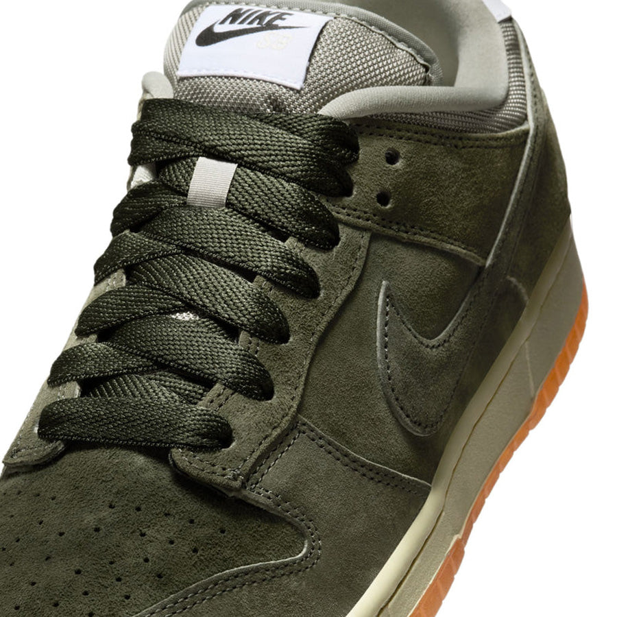Nike SB Dunk Low Pro B Shoe Sequoia /Sequoia Light Army White