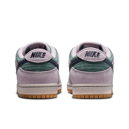 Nike SB Dunk Low Pro Shoe Mineral Slate / Dark Raisin-Particle Rose