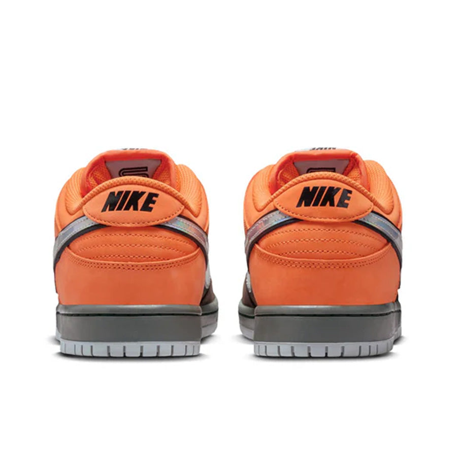 Nike SB Dunk Low Pro Shoe Safety Orange/ Wolf Grey-Baroque Brown