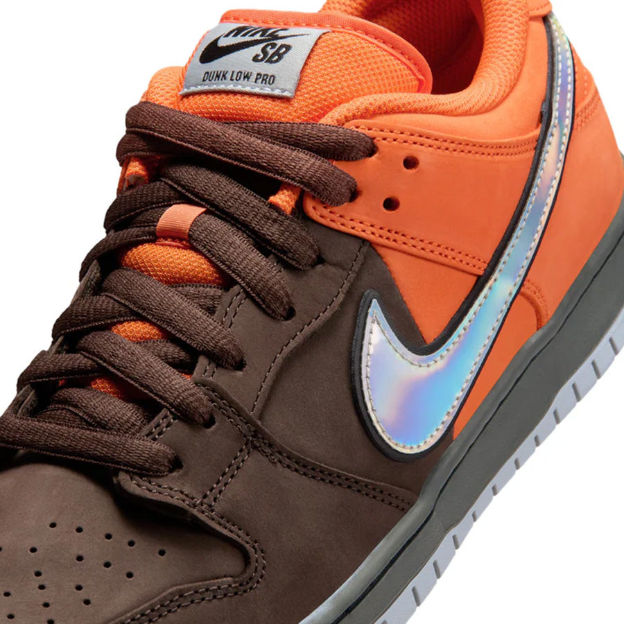 Nike SB Dunk Low Pro Shoe Safety Orange/ Wolf Grey-Baroque Brown