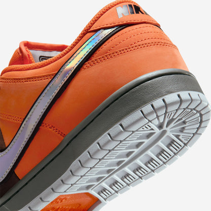 Nike SB Dunk Low Pro Shoe Safety Orange/ Wolf Grey-Baroque Brown