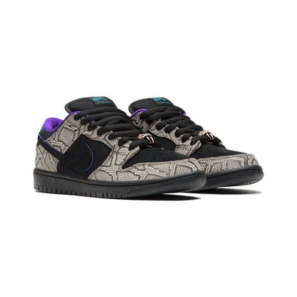 Nike SB Dunk Low Pro Shoe String / Black- Bright Spruce- Fierce Purple