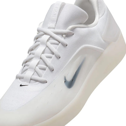 Nike SB Zoom Nyjah 4 White/Black White Black