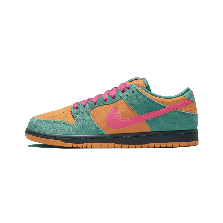 Nike Sb Dunk Low Pro Shoe Green Noise/Watermelon-Light Curry