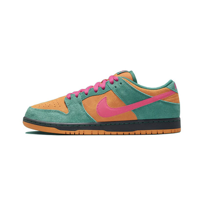 Nike Sb Dunk Low Pro Shoe Green Noise/Watermelon-Light Curry