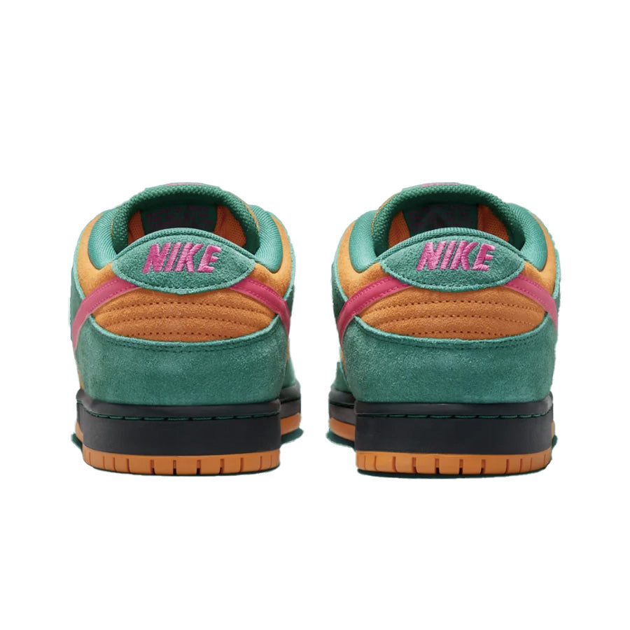 Nike Sb Dunk Low Pro Shoe Green Noise/Watermelon-Light Curry