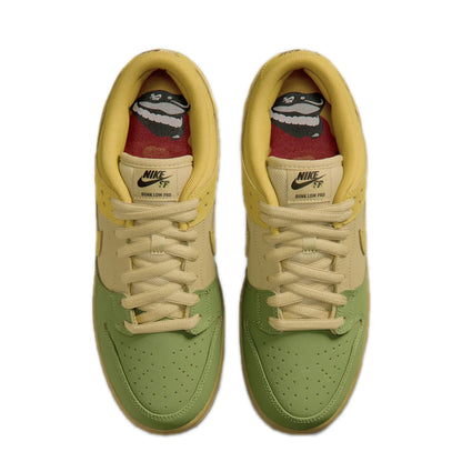 Nike Sb Dunk Low Pro Shoe Saffron Quartz/Saffron Quartz-Pear