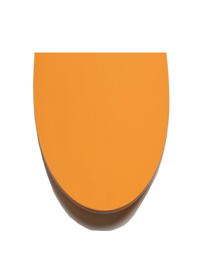 The 2025 Nitro Slash has a 3D Surf Tech design, which gives the nose a convex shape that transitions into the front binding for a smooth and surfy feel in powder. Balancing that out is the concave shape in the tail, which gives you quick control and all the response you would need.