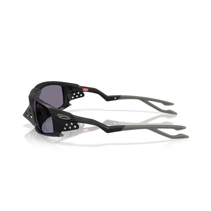 Oakley Plantaris Sq Sunglasses Matte Black/Prizm Grey