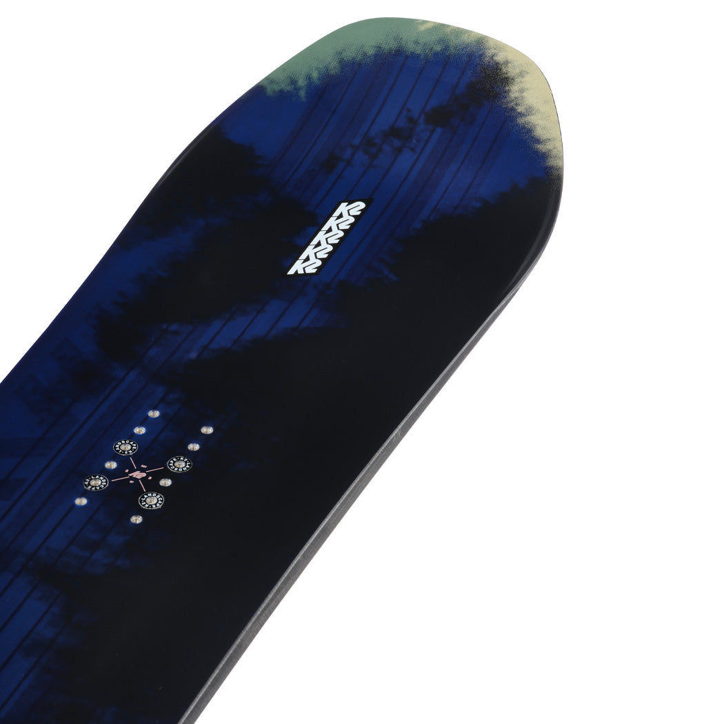 Like any good exploratory mission, don’t forget to take your Passport with you -- the key to accessing uncharted terrain. Built for the intermediate-to-expert level rider and shaped and sized to be unisex, the Passport is directional in every way but remains switch and fakie friendly.