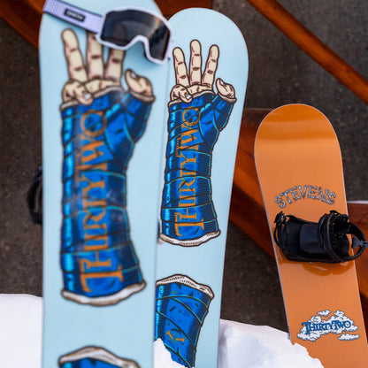 Thirty-Two Middle Earth Pro LTD Snowboard 2027