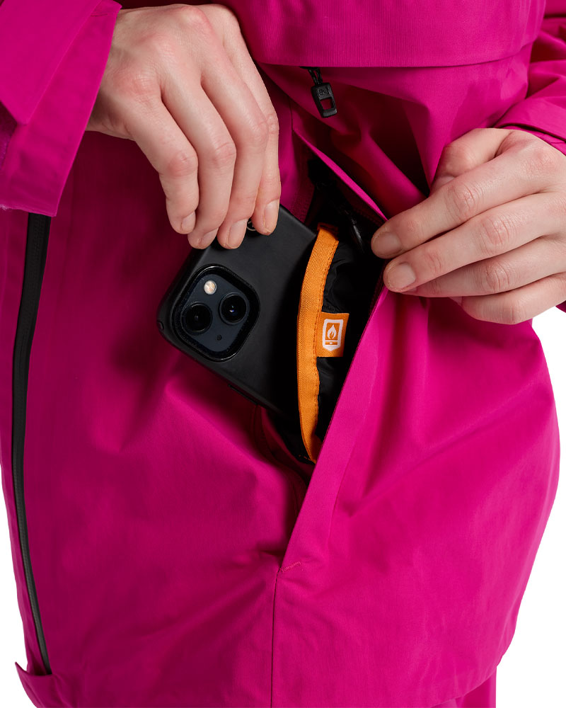 Burton Women's [ak] Kimmy Gore-Tex 2L Anorak Very Berry 2026
