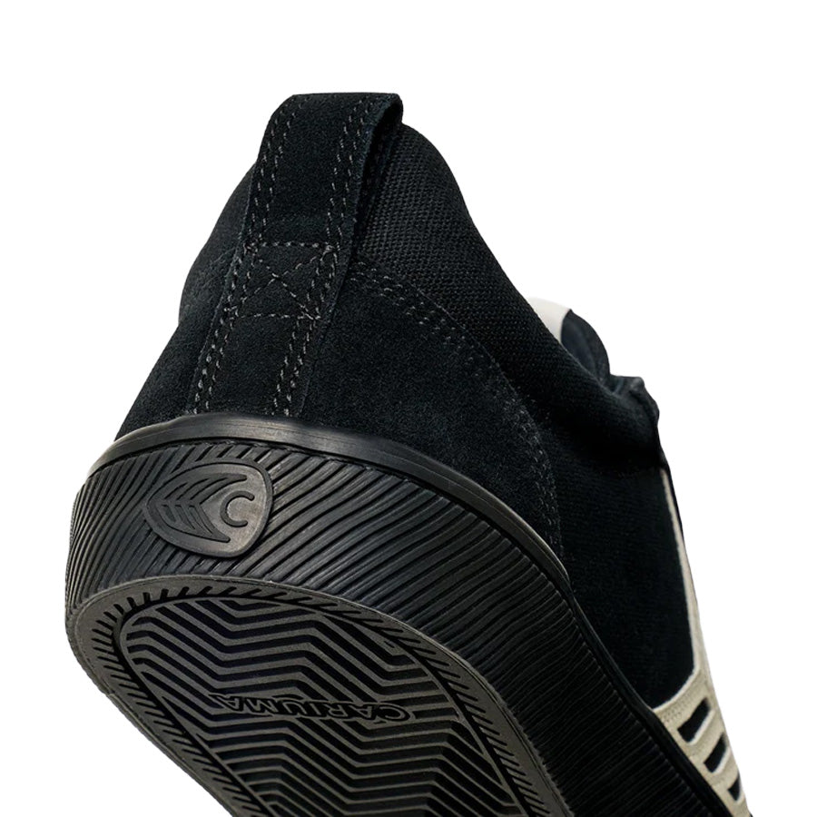 Cariuma Catiba Pro Low - Black Suede/Canvas Ivory