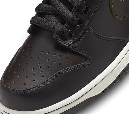 Nike SB Dunk High OG QS - Black/Black-Metallic Gold