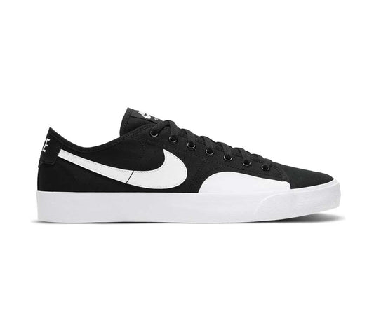 Nike SB Blzr Court Black/White-Black-Gum Light Brown